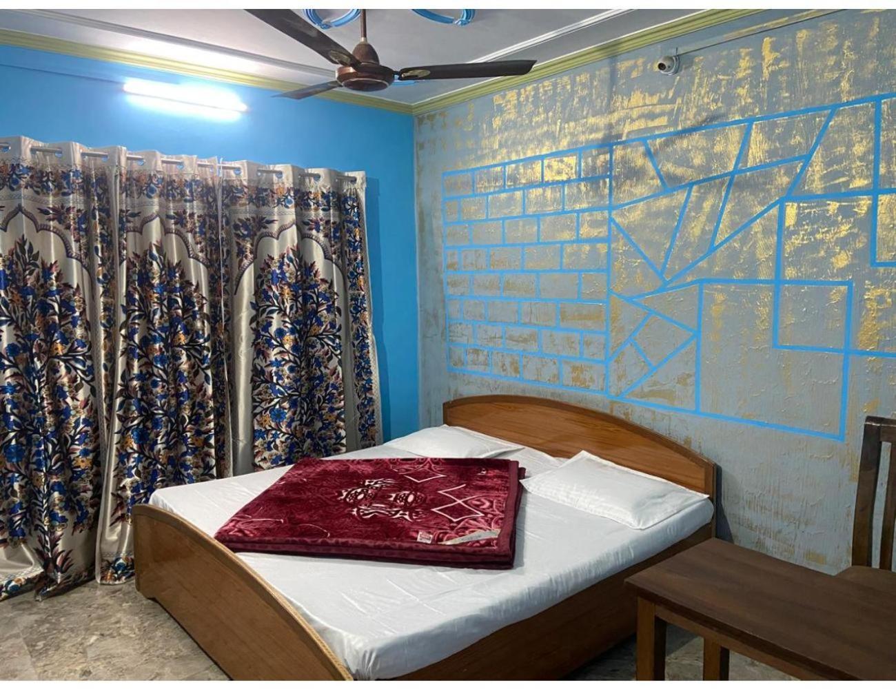 Homestay Heeposh, *