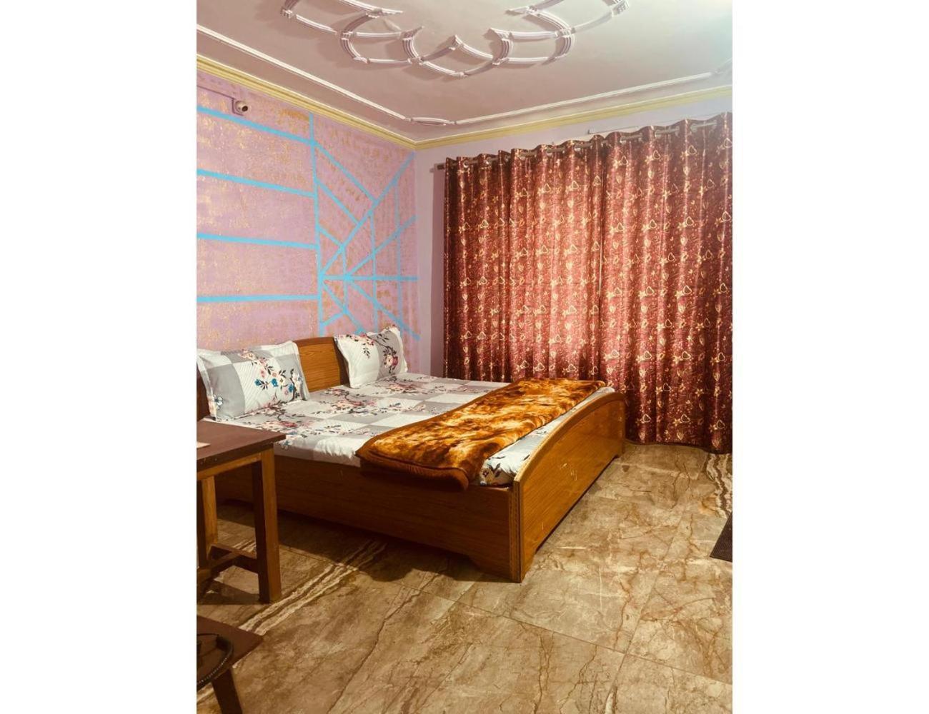 Heeposh, Homestay Srinagar (Jammu and Kashmir)