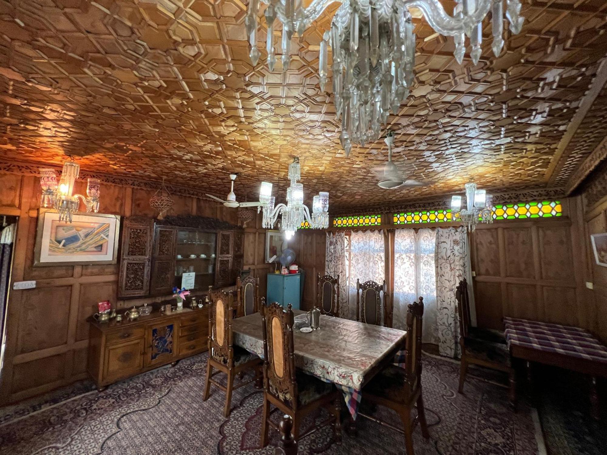 Royal Athena Group Of Houseboats Resort *
