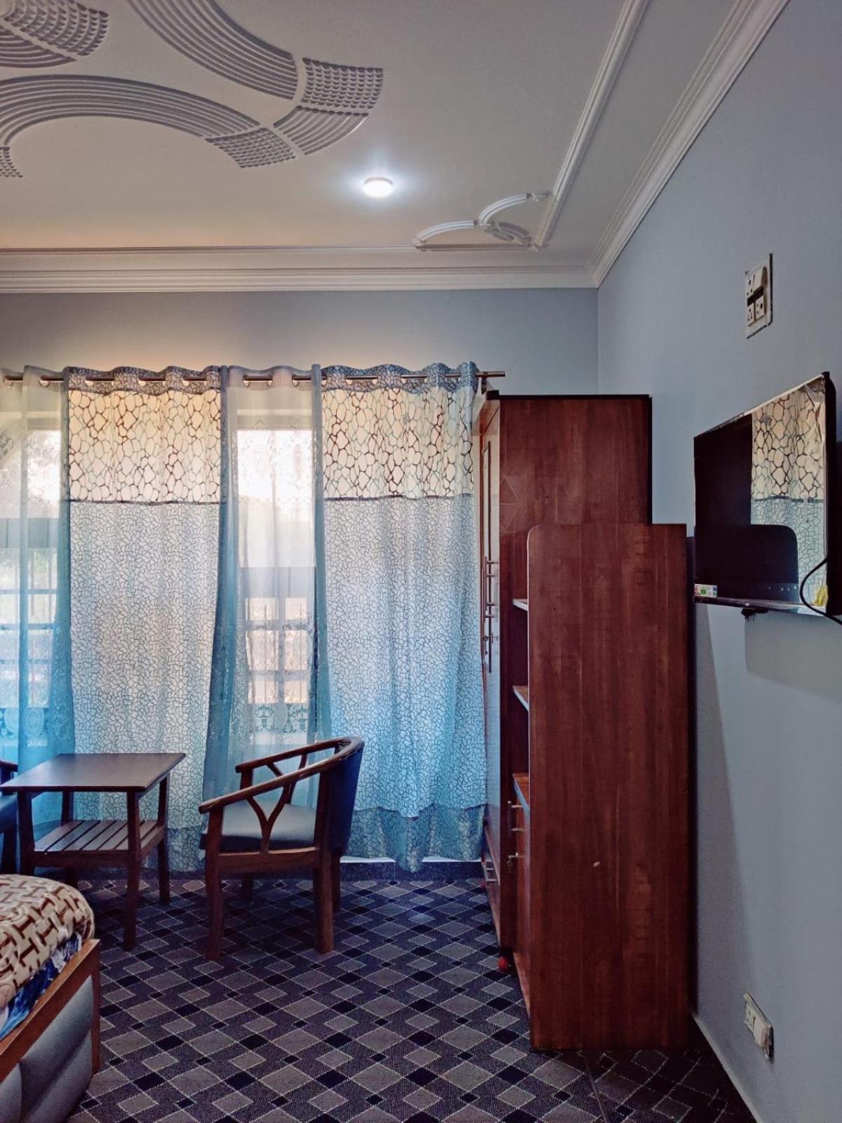 The Aastana Guest house Srinagar (Jammu and Kashmir)
