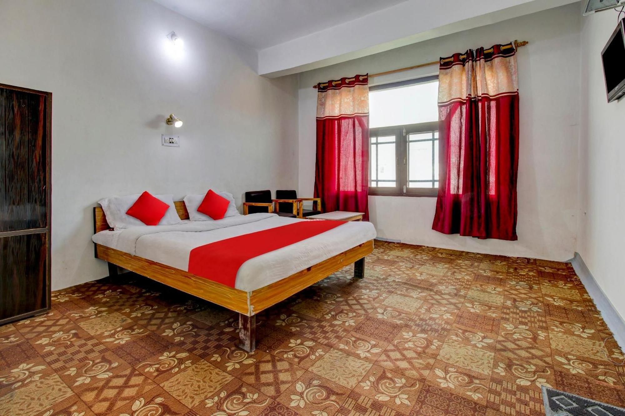 Hotel O Delhi Star