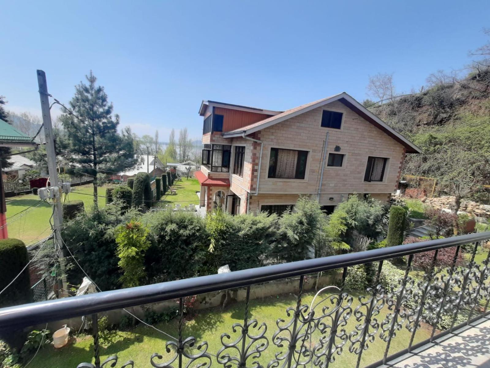 Rufaie Manzil Homestay Srinagar (Jammu and Kashmir)