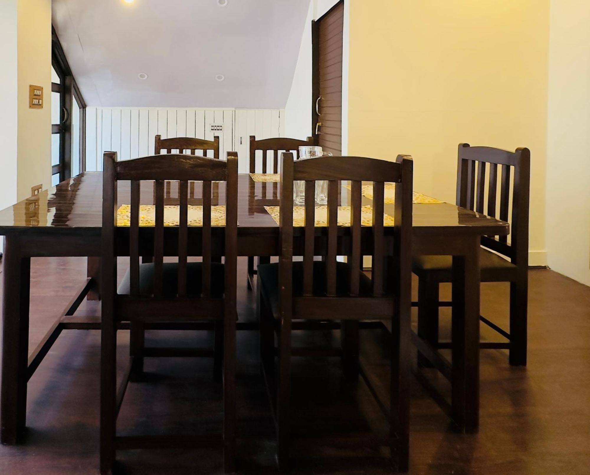 The Chinar Retreat Hut Guest house Srinagar (Jammu and Kashmir)