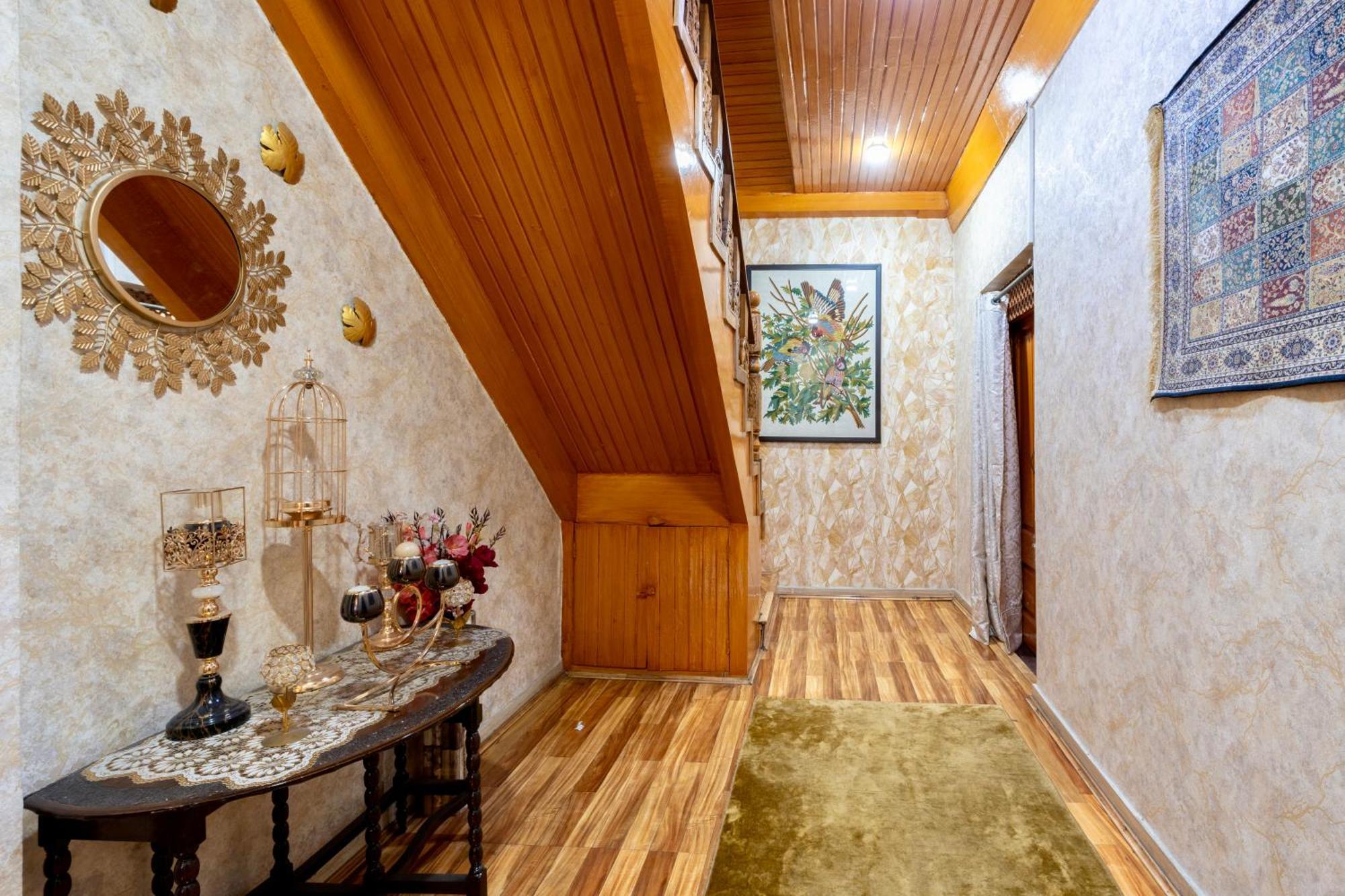 Villa Argawan Srinagar (Jammu and Kashmir)