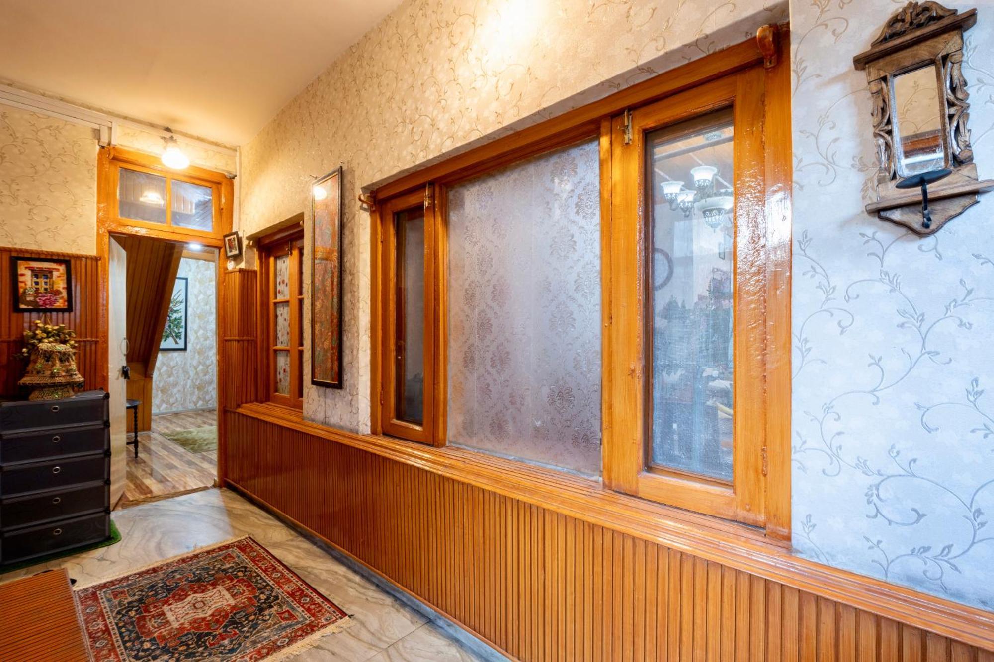 Argawan Villa Srinagar (Jammu and Kashmir)