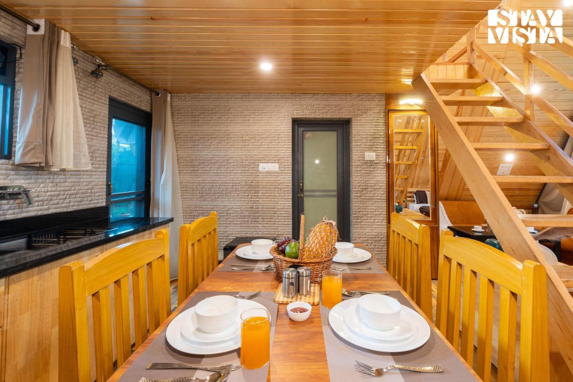 Stayvista At Rahat With Private Pool, Lawn & Bbq
