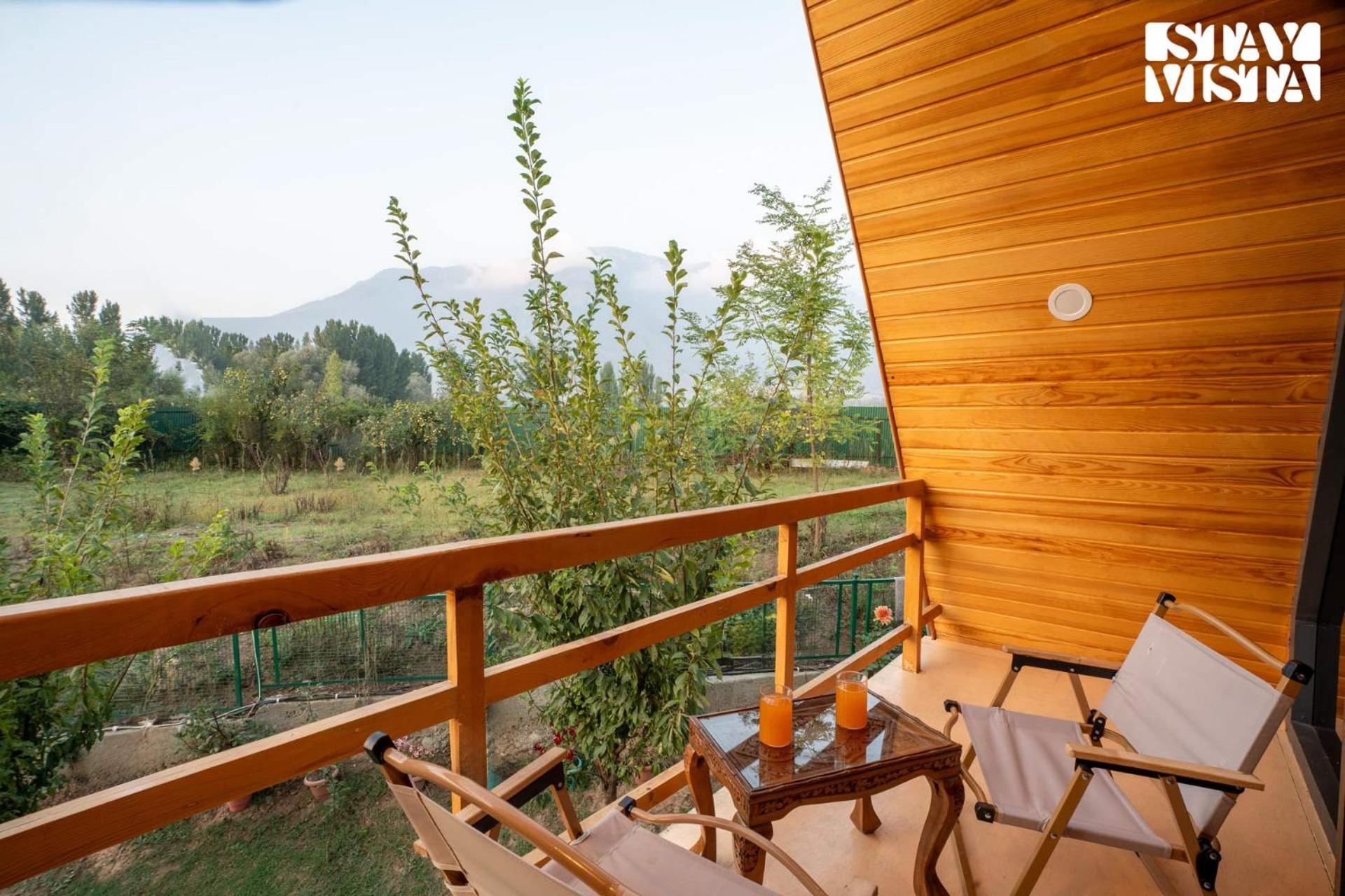 Stayvista At Rahat With Private Pool, Lawn & Bbq Villa