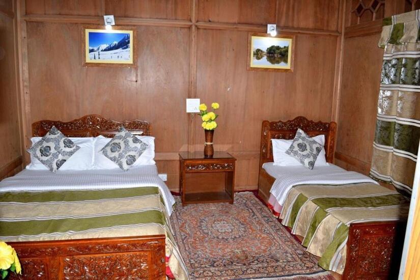 Montreal Group Of Houseboats Srinagar (Jammu and Kashmir)