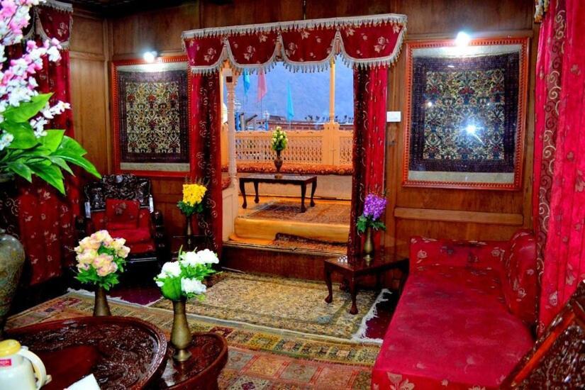 Montreal Group Of Houseboats Hotel Srinagar (Jammu and Kashmir)