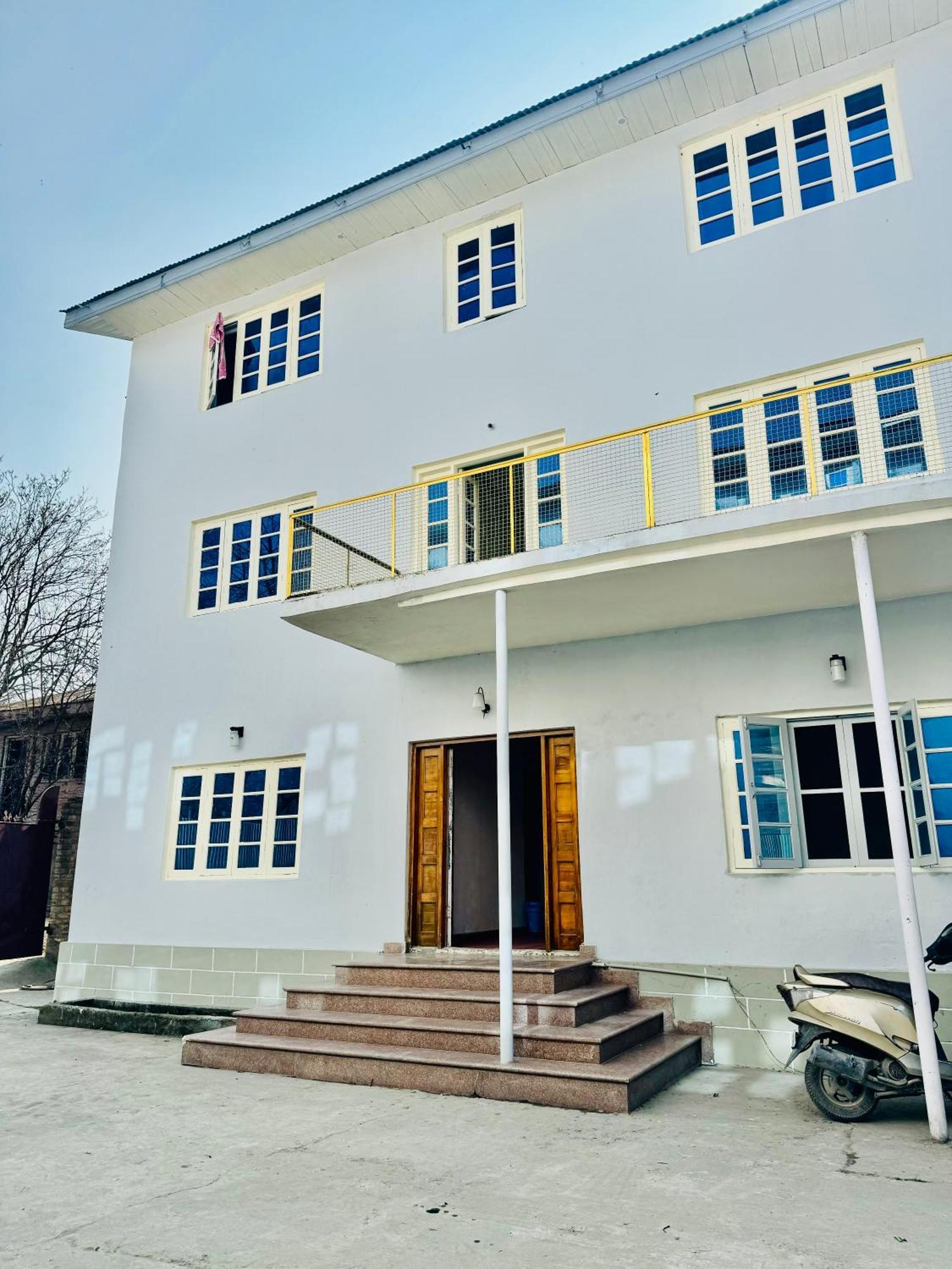 Olive Venture H&r Srinagar (Jammu and Kashmir)
