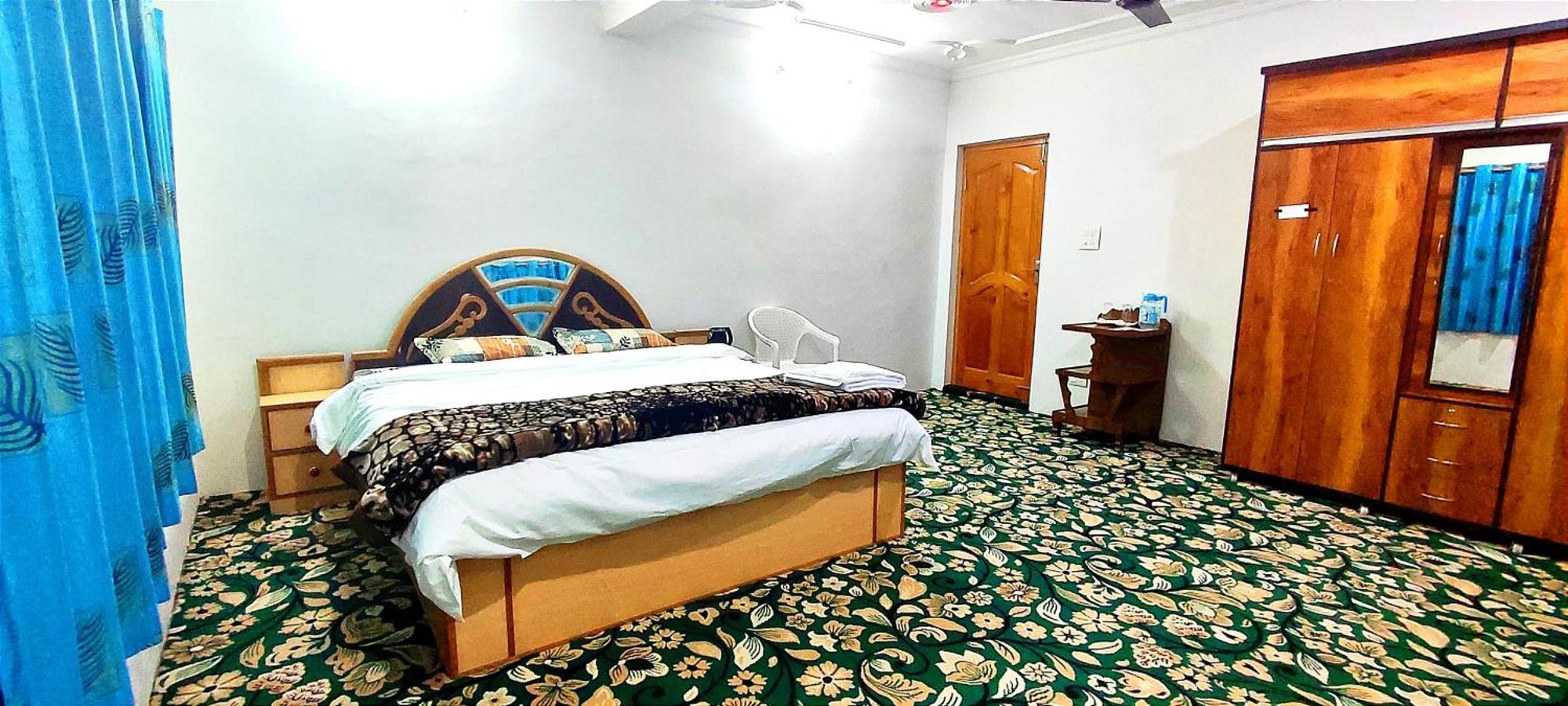 The Clover Srinagar (Jammu and Kashmir)