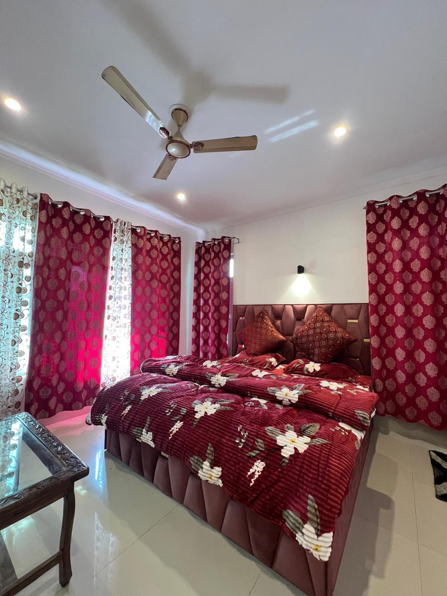 Mansion Guest house Srinagar (Jammu and Kashmir)