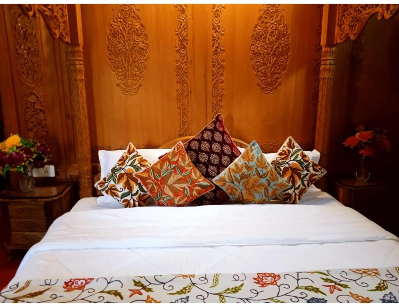 Jigar Heritage ,srinagar Homestay
