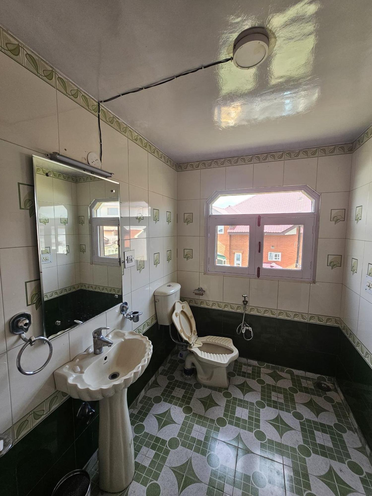 Serene By Juniper Resorts, Rajbagh, Bed & Breakfast