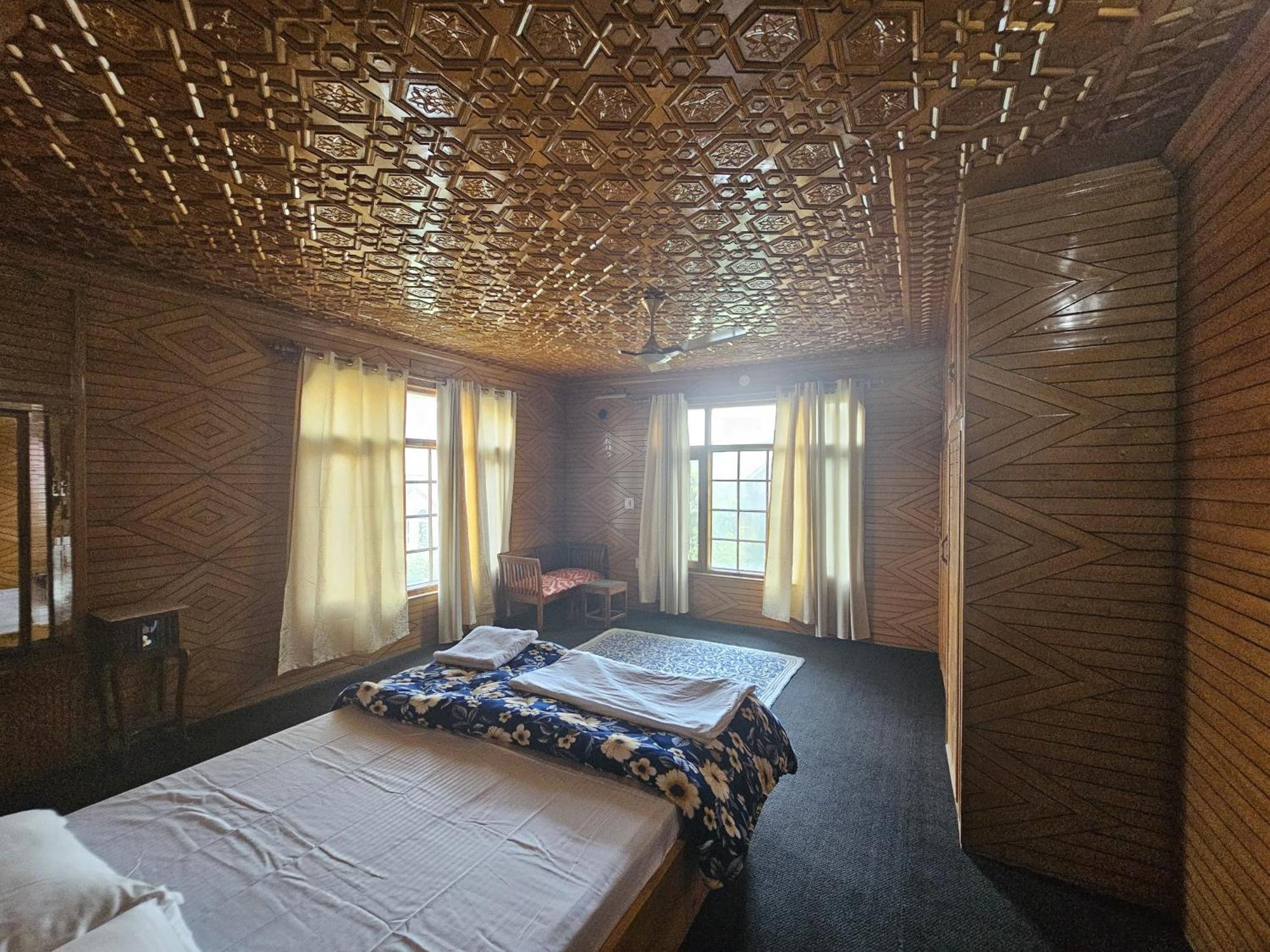 Serene By Juniper Resorts, Rajbagh, Bed & Breakfast *