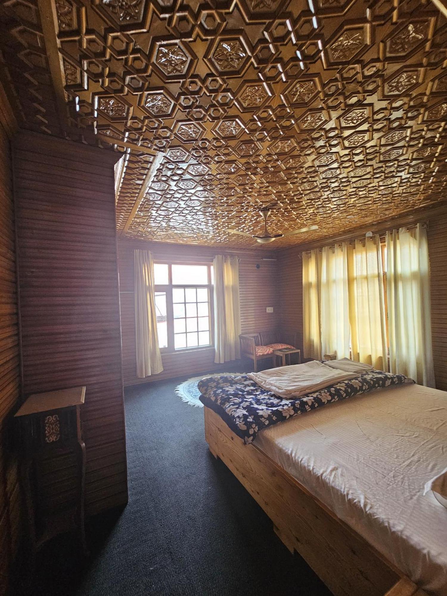 Serene By Juniper Resorts, Rajbagh, Bed & Breakfast *