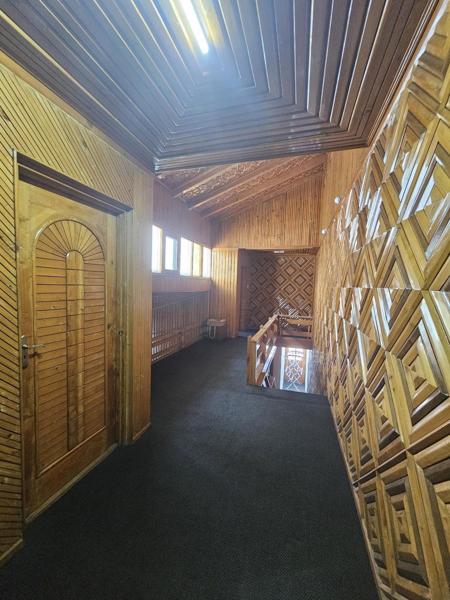 Bed & Breakfast Serene By Juniper Resorts, Rajbagh, Srinagar (Jammu and Kashmir)