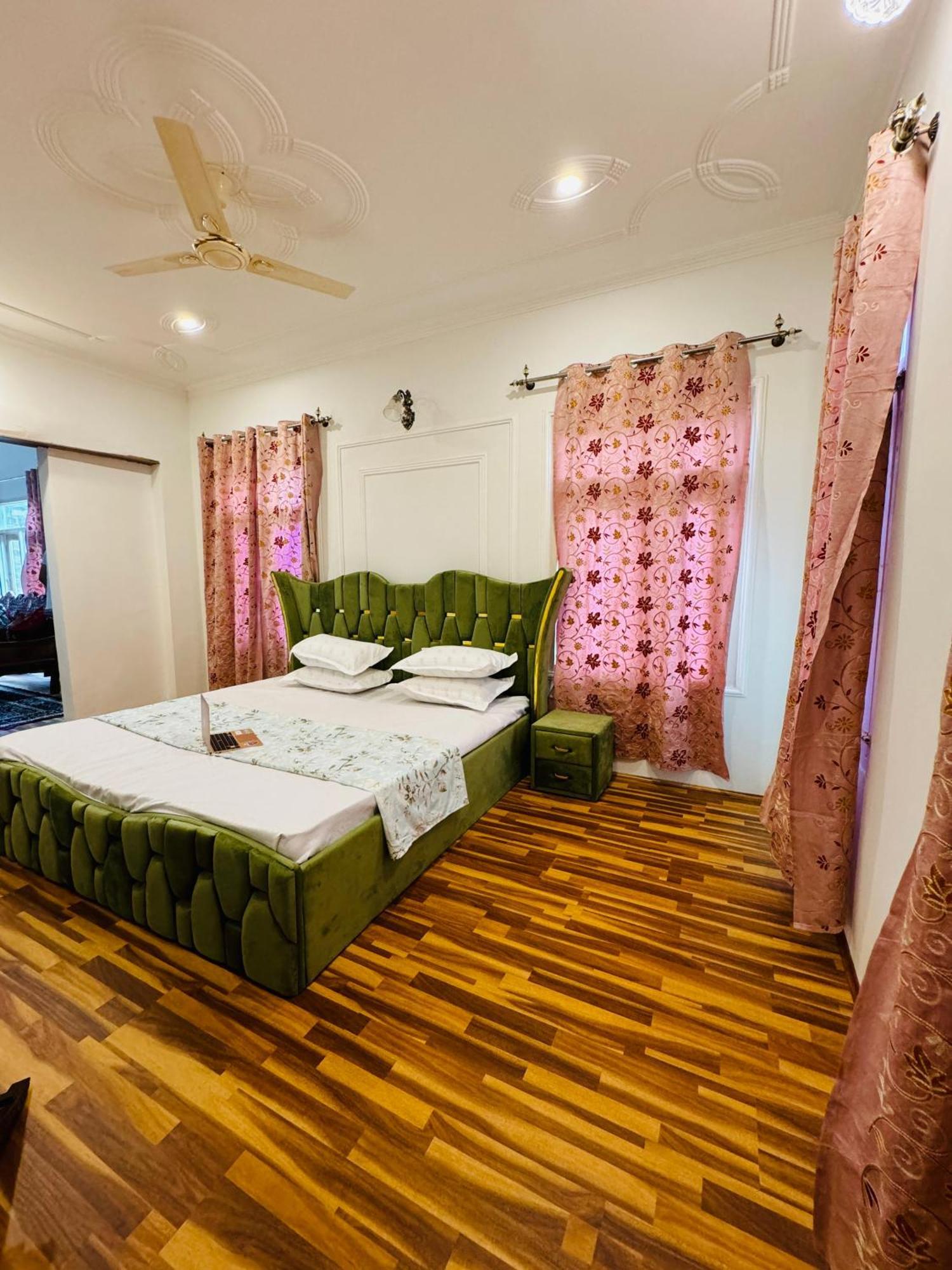 Shesh Bagh Boutique Luxury Retreat *