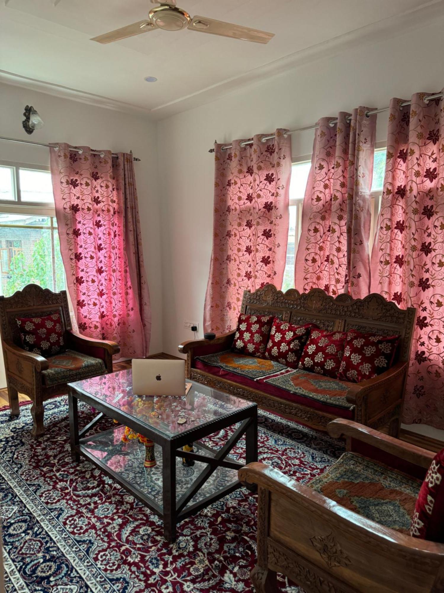 Shesh Bagh Boutique Luxury Retreat Homestay *