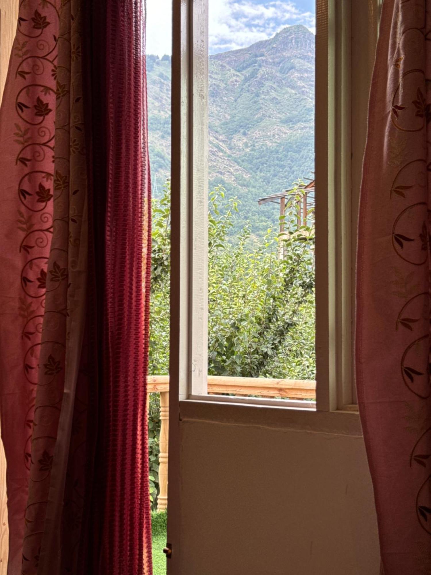 Shesh Bagh Boutique Luxury Retreat Srinagar (Jammu and Kashmir)