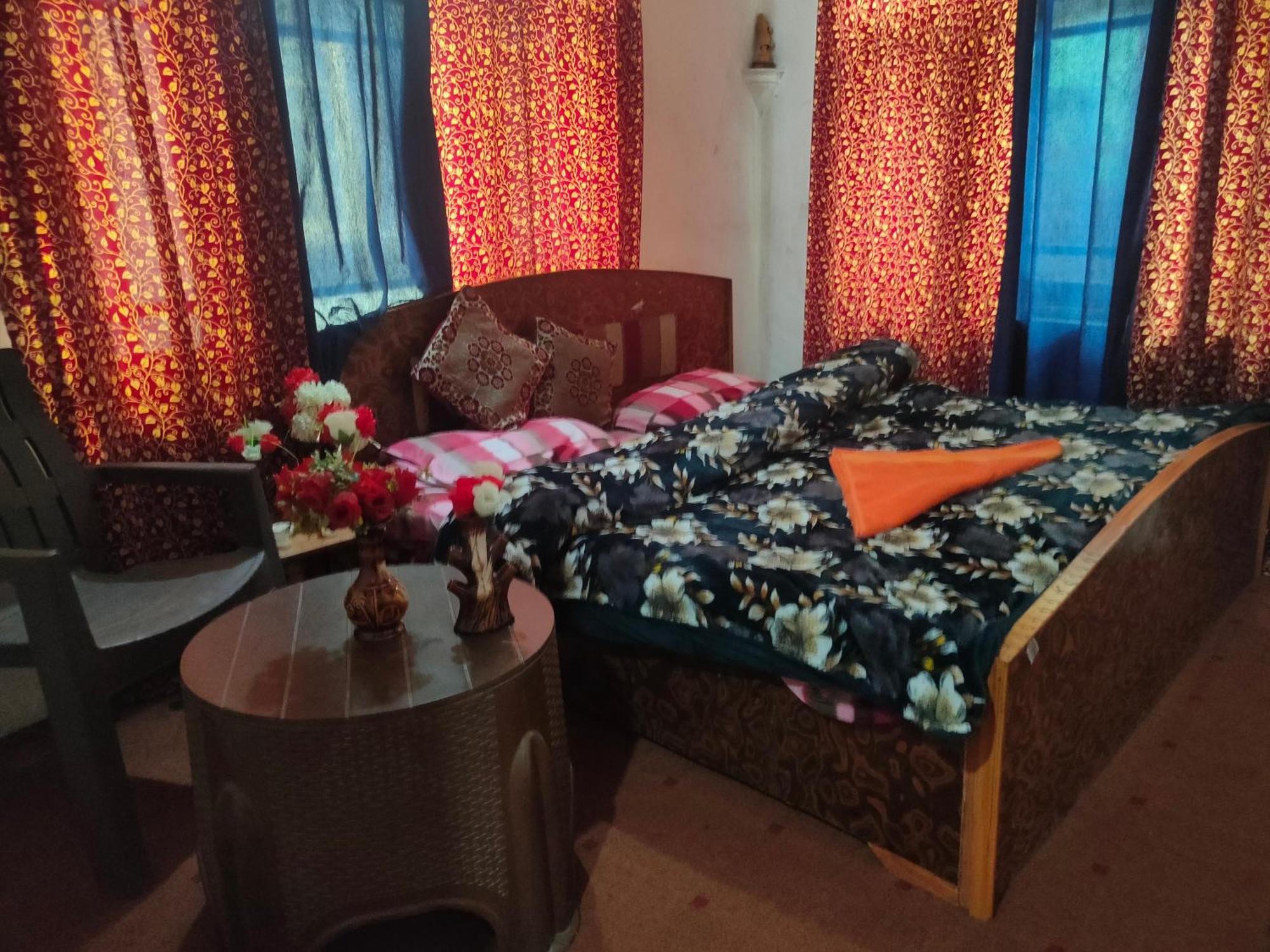 Irshad Guest house *