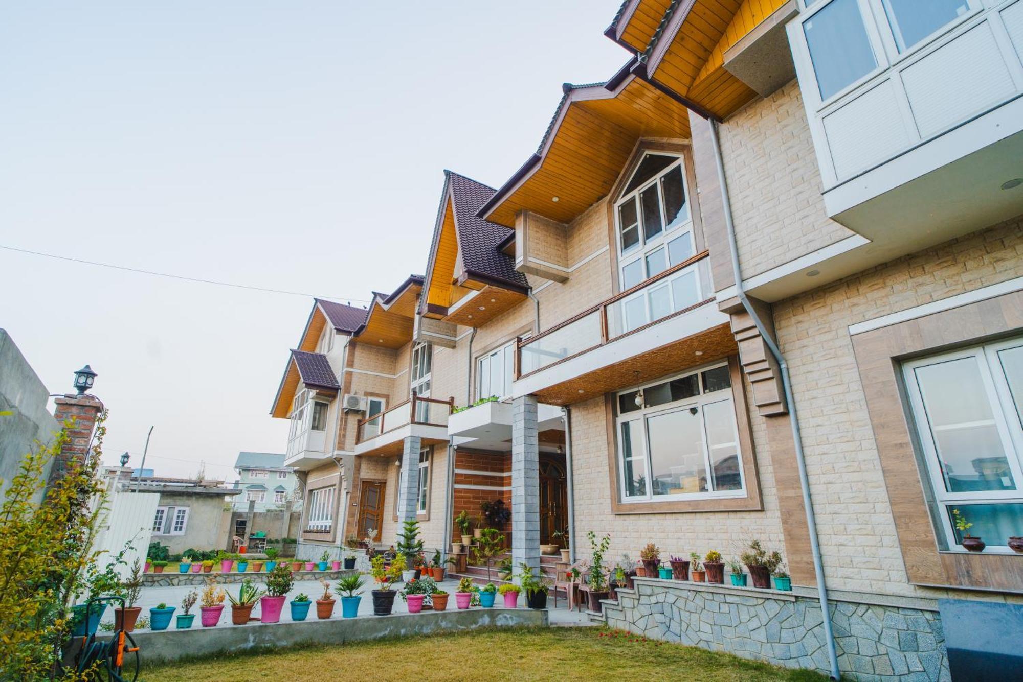 Silver Roche Homestay Srinagar (Jammu and Kashmir)