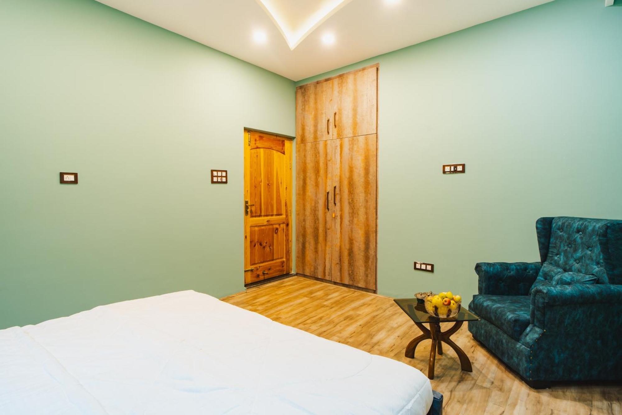 Silver Roche Homestay Srinagar (Jammu and Kashmir)