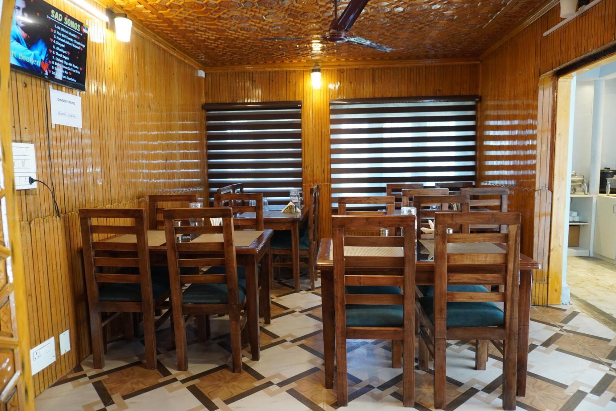 Arbor Hotel