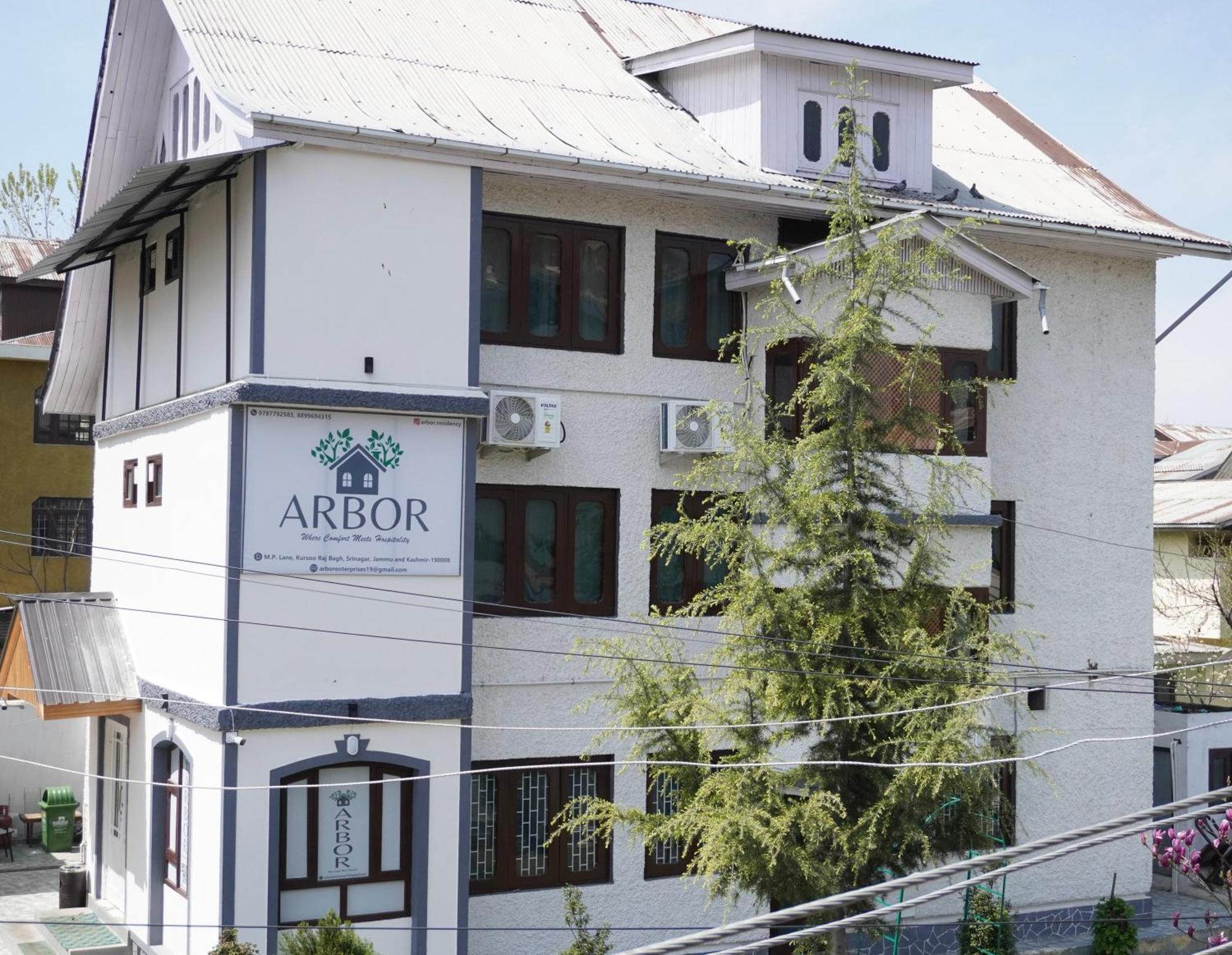 Arbor Hotel