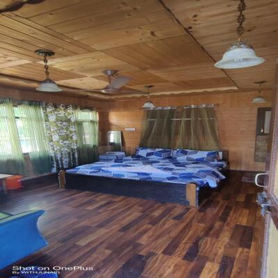 Dal Fog Bed & Breakfast Srinagar (Jammu and Kashmir)