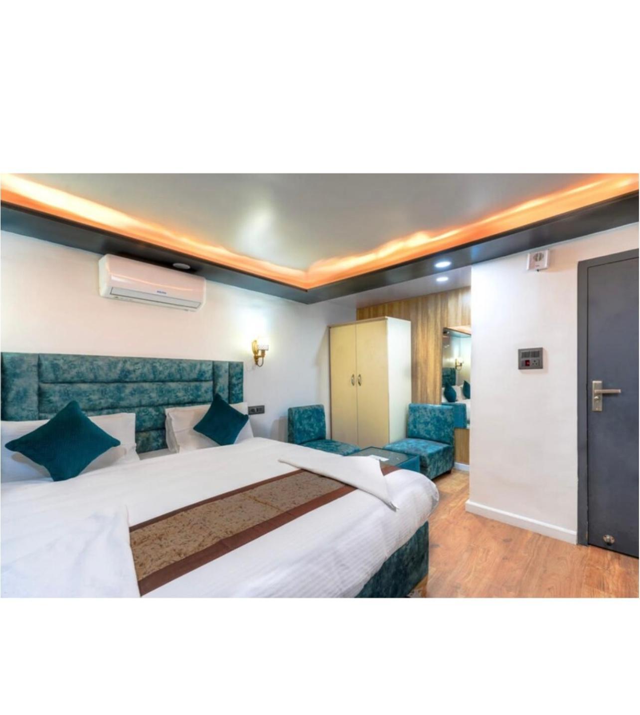 Pl Residency * Srinagar (Jammu and Kashmir)