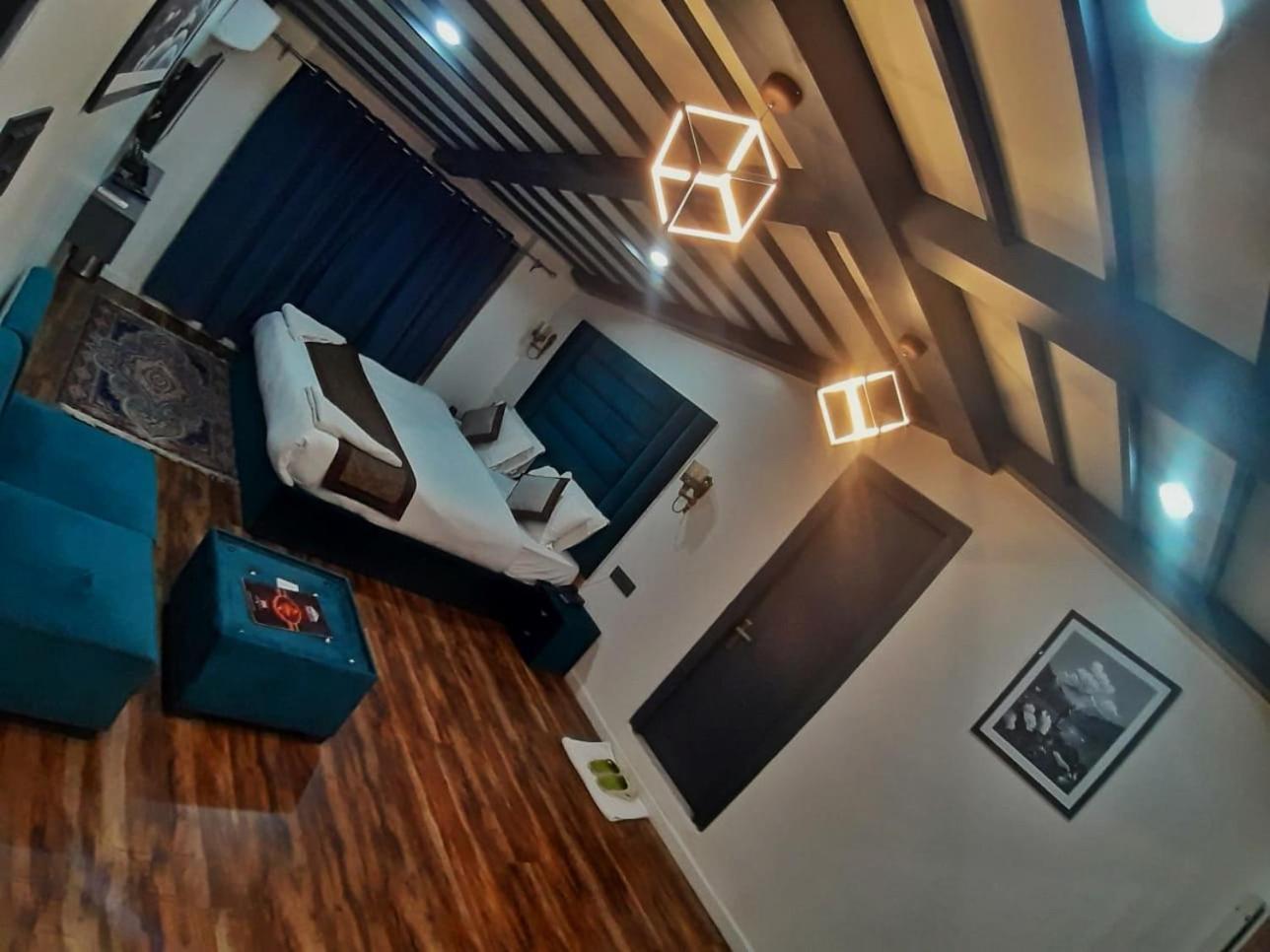 Pl Residency Homestay Srinagar (Jammu and Kashmir)