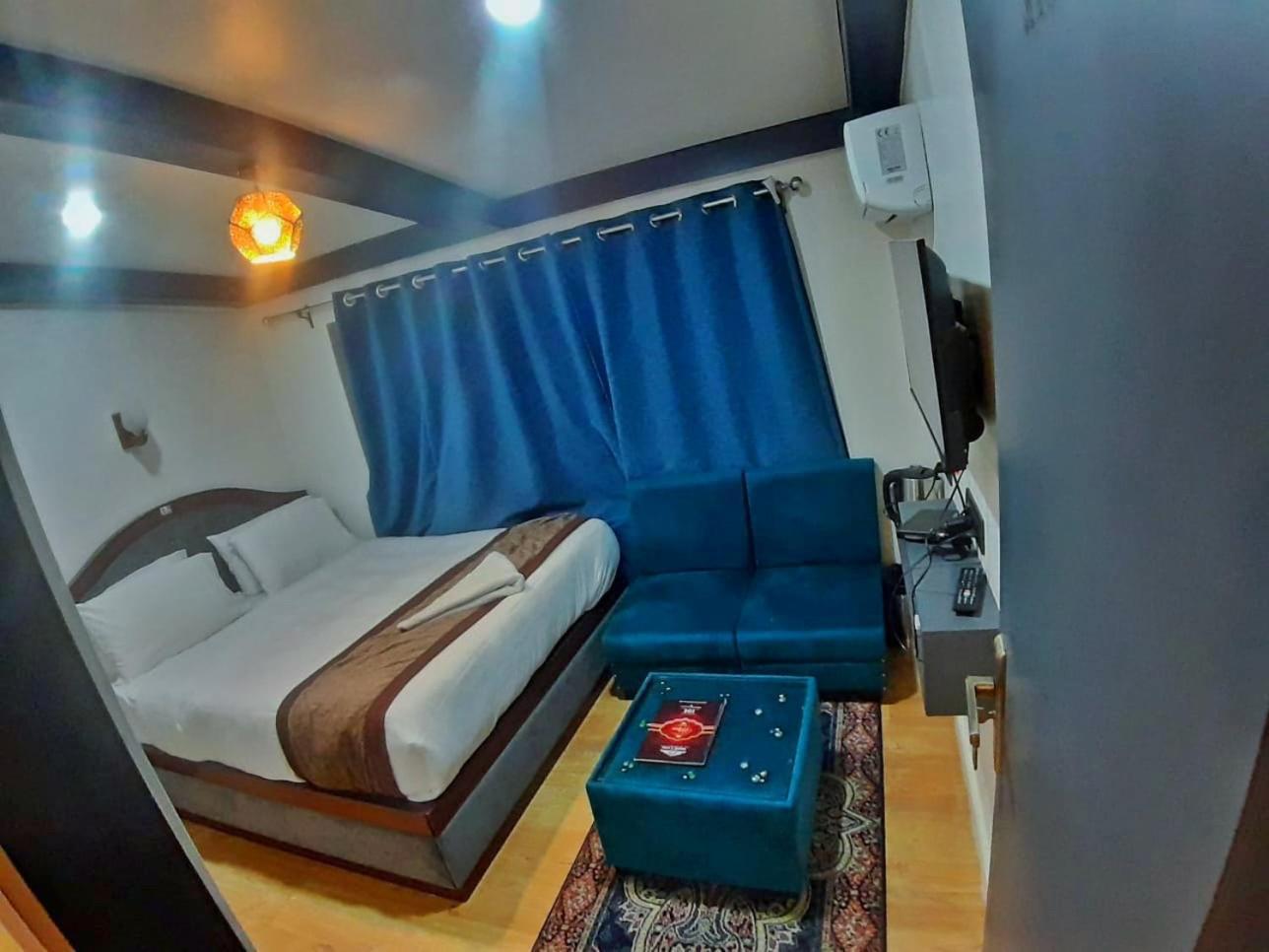 Pl Residency Homestay Srinagar (Jammu and Kashmir)