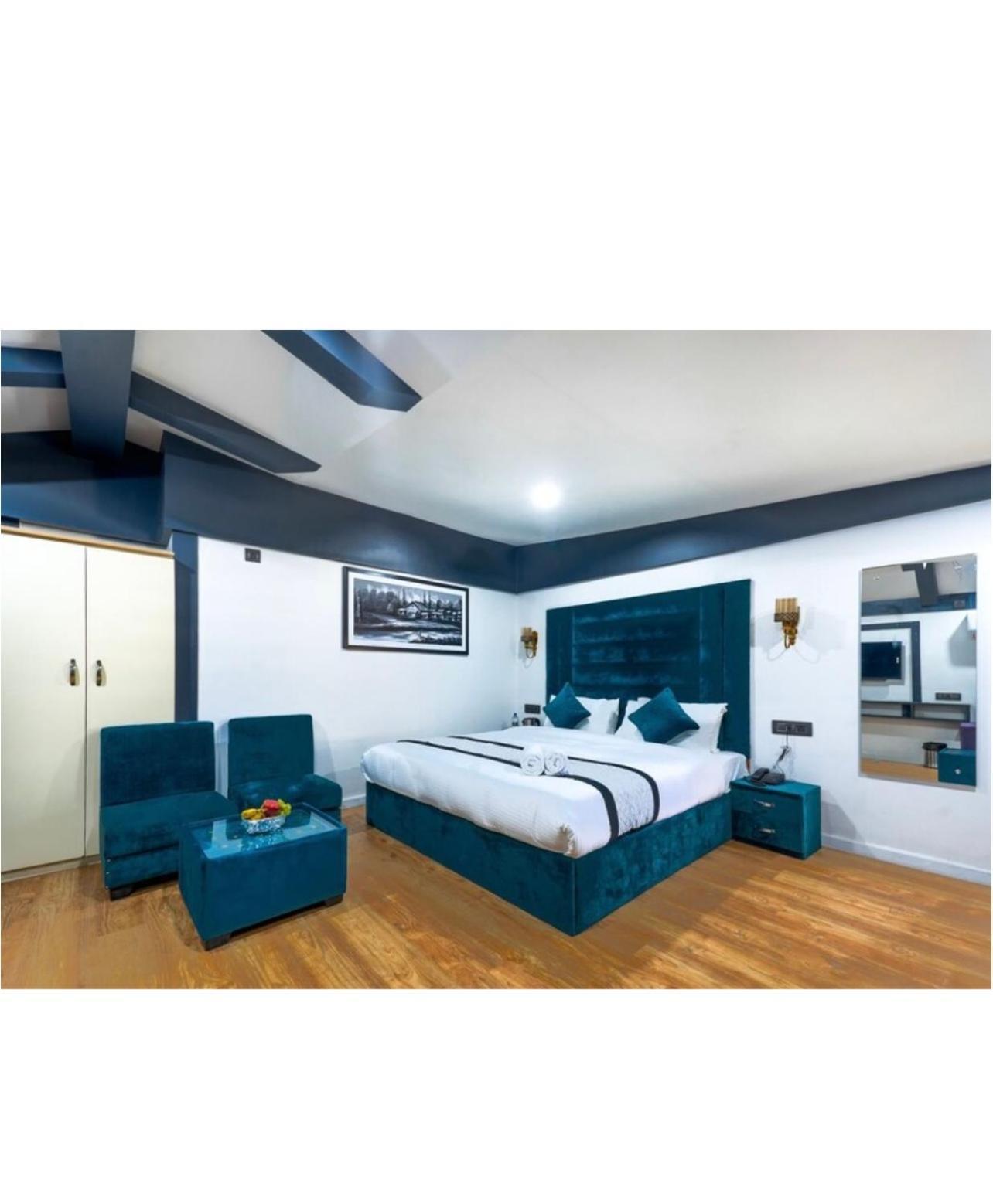 Homestay Pl Residency Srinagar (Jammu and Kashmir)