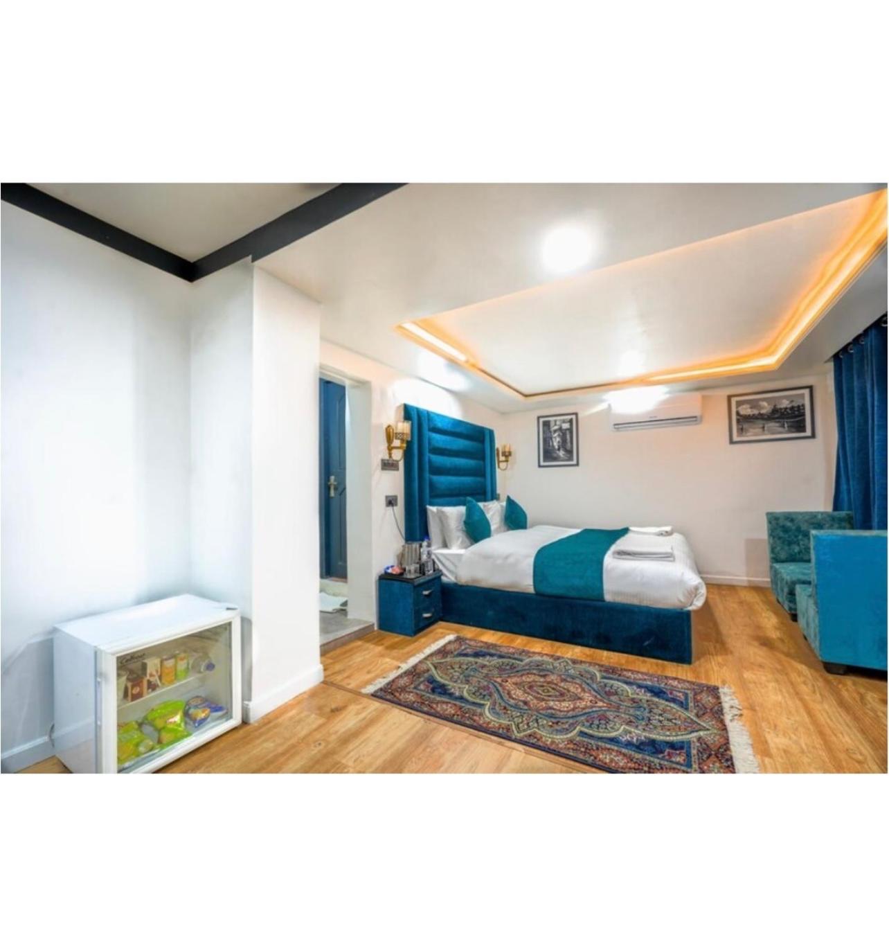 Homestay Pl Residency Srinagar (Jammu and Kashmir)