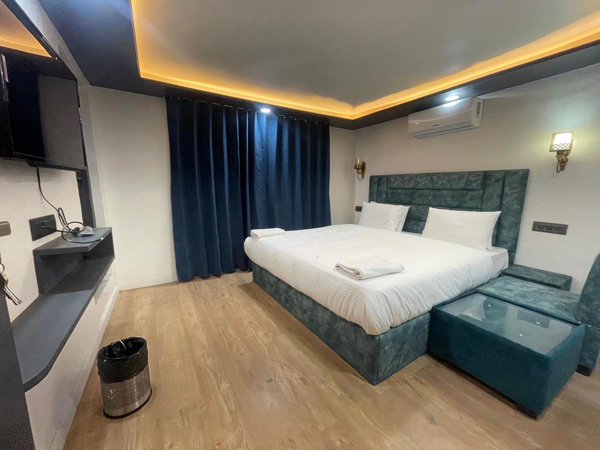 Homestay Pl Residency Srinagar (Jammu and Kashmir)