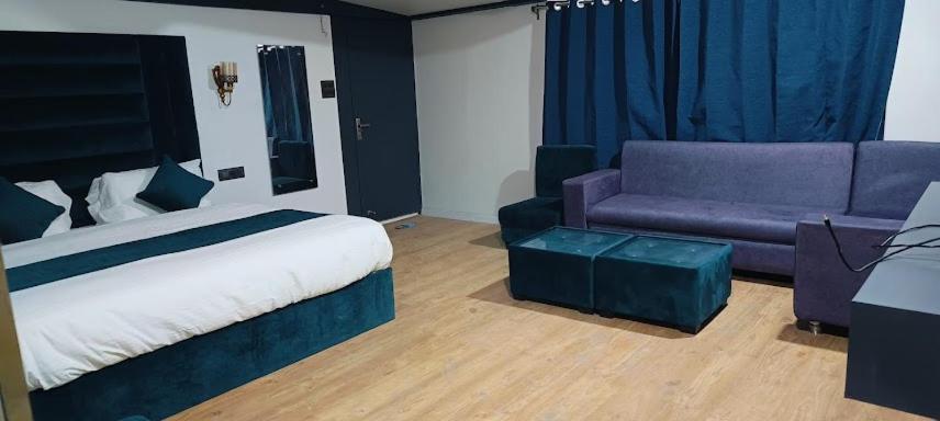 Pl Residency Homestay Srinagar (Jammu and Kashmir)
