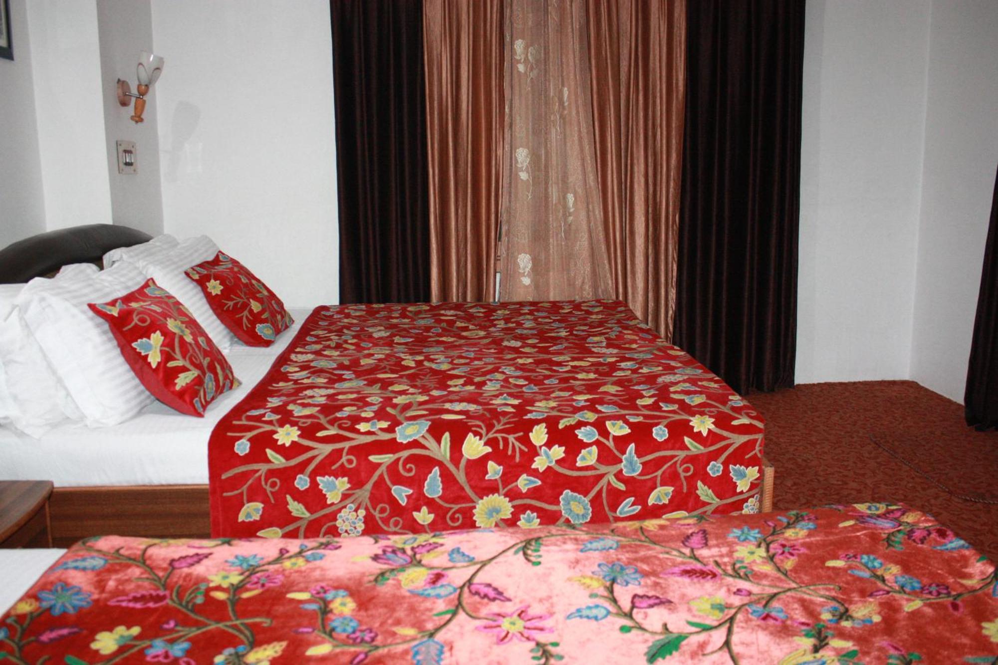 Hospitality Srinagar (Jammu and Kashmir)