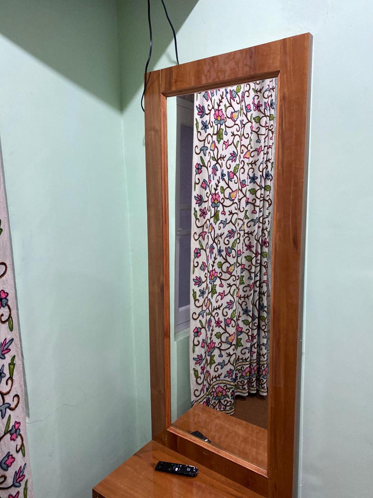 Anjeer Villa *