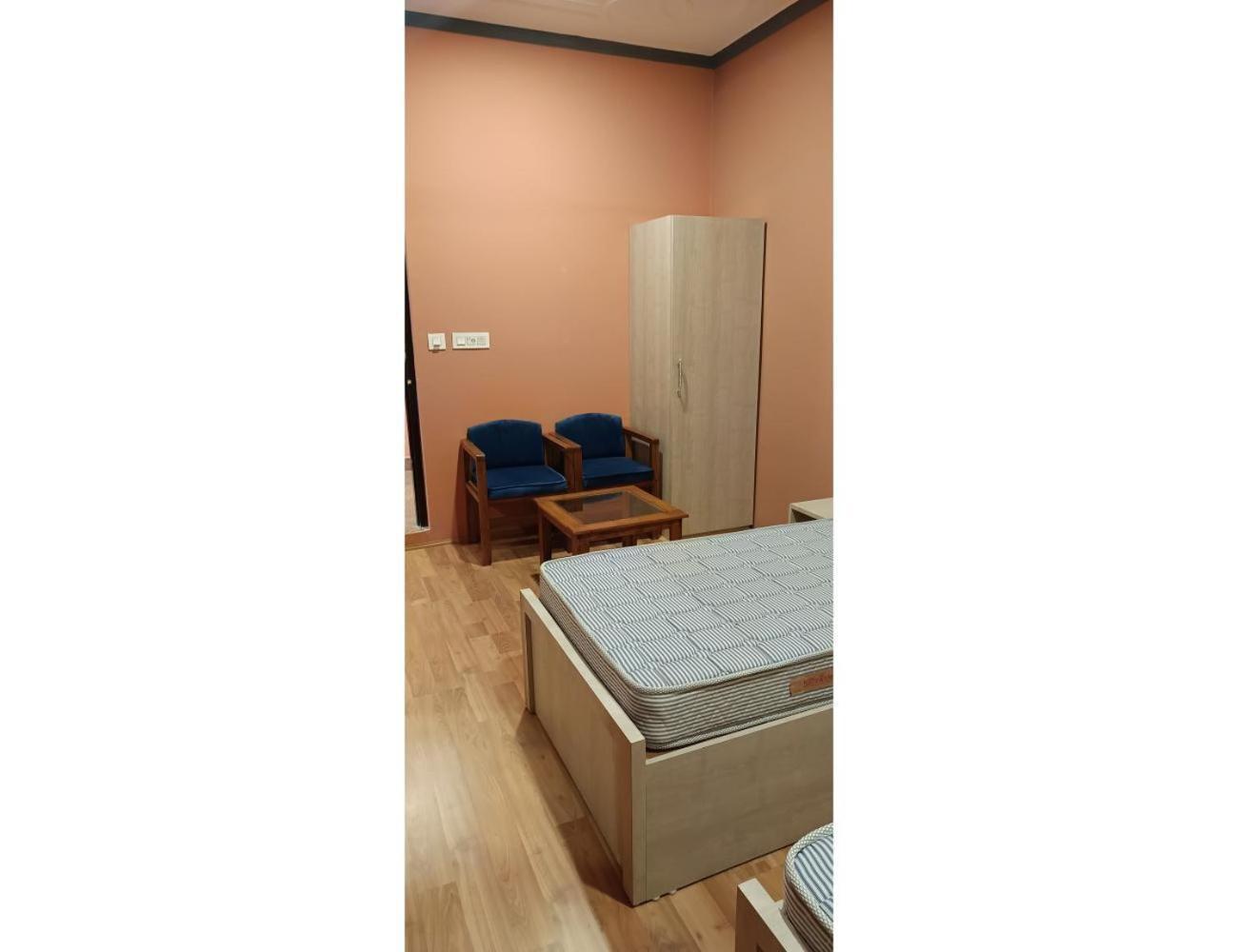 Lamra Guest House, Homestay
