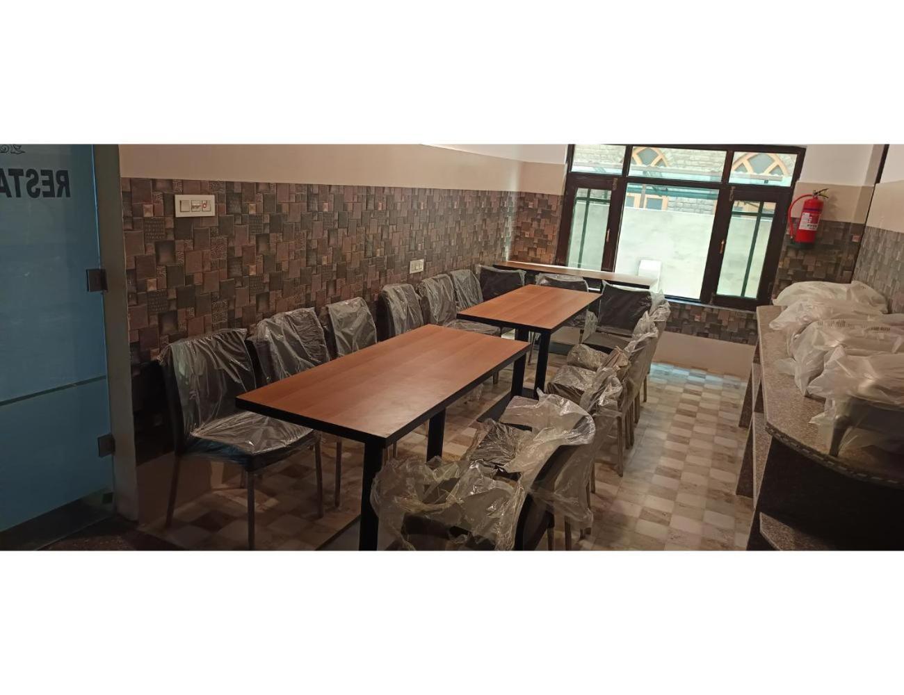 Lamra Guest House, Homestay