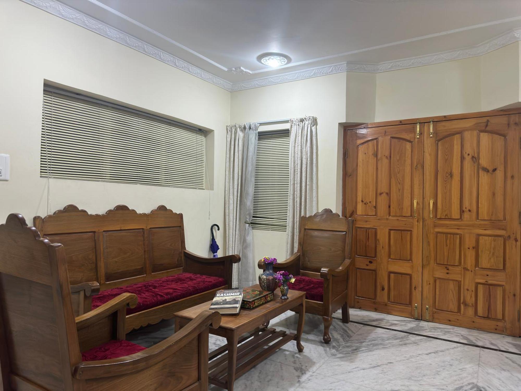 Hotel Jan Mahal