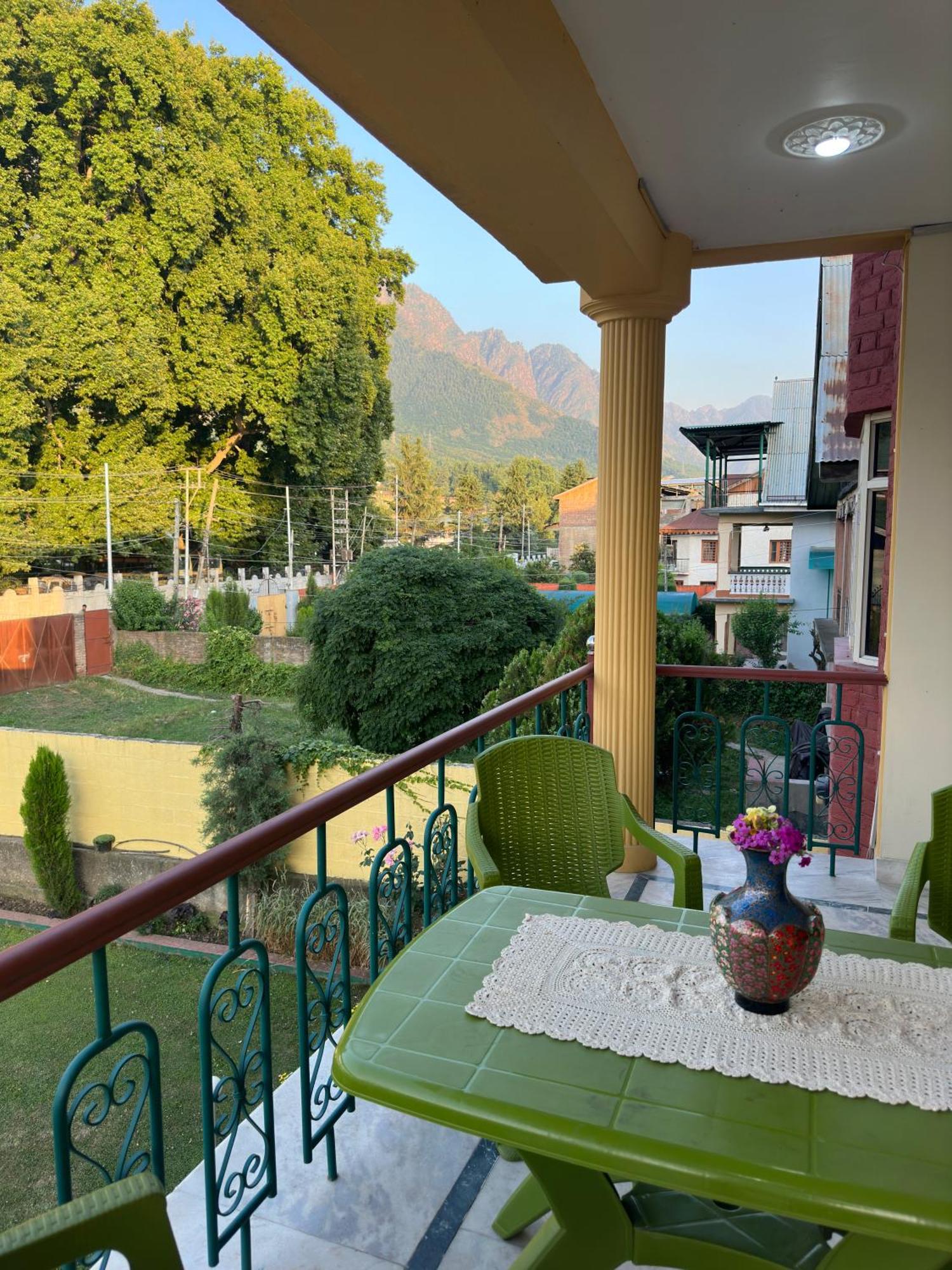 Jan Mahal Hotel 3*