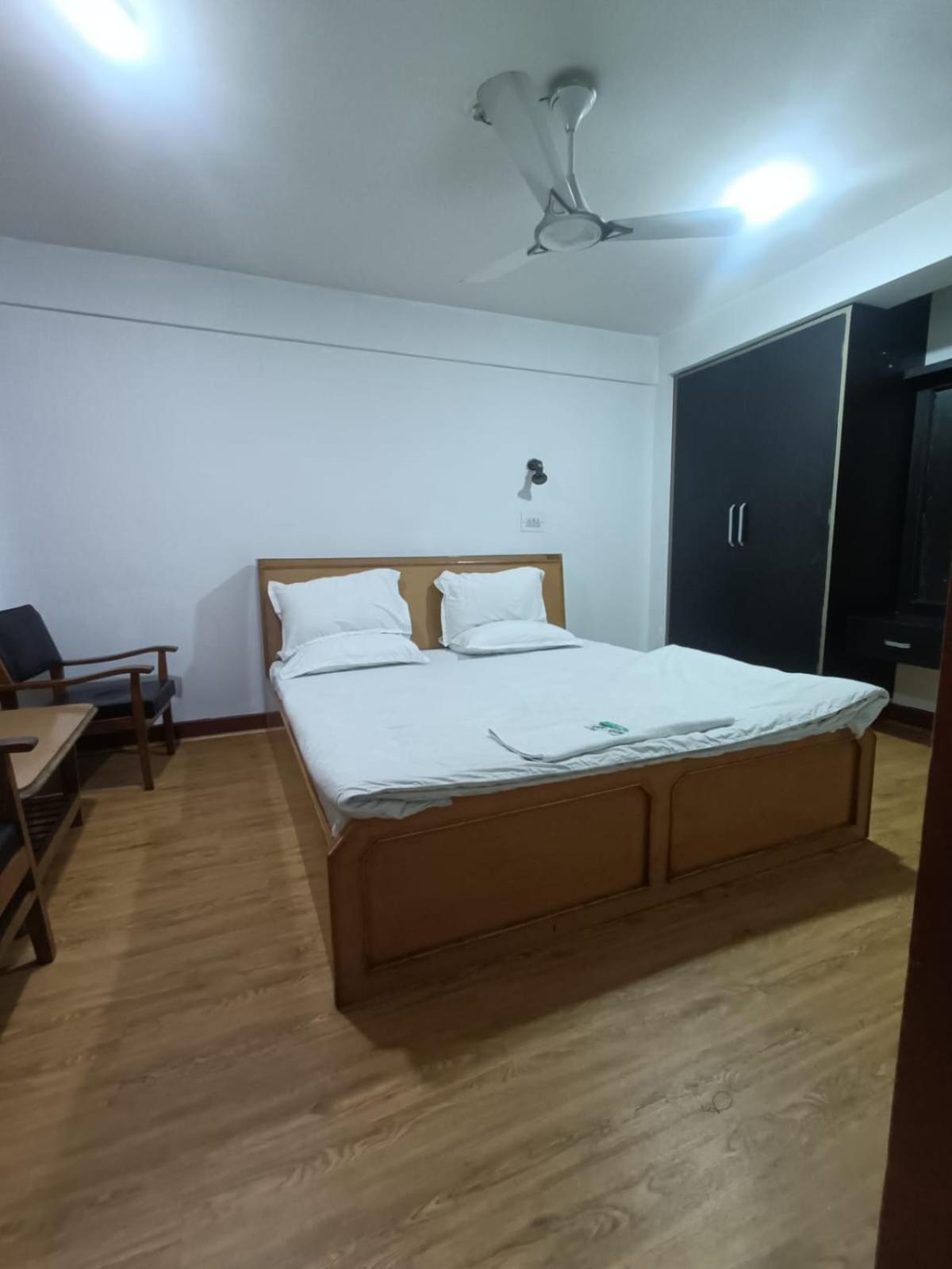 Ruby And Restaurant Srinagar (Jammu and Kashmir)