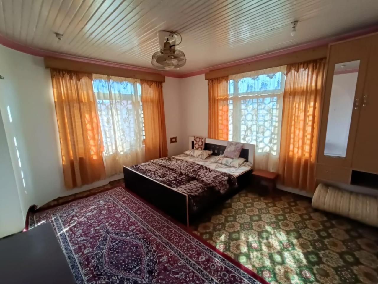 Hotel Grand Inayat