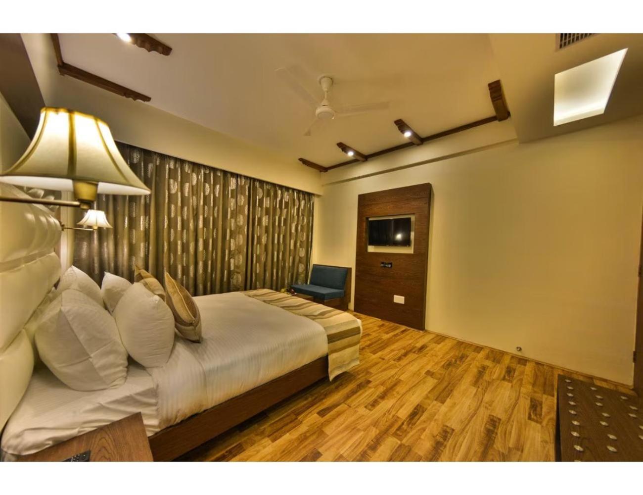 Royal Heritage, Homestay