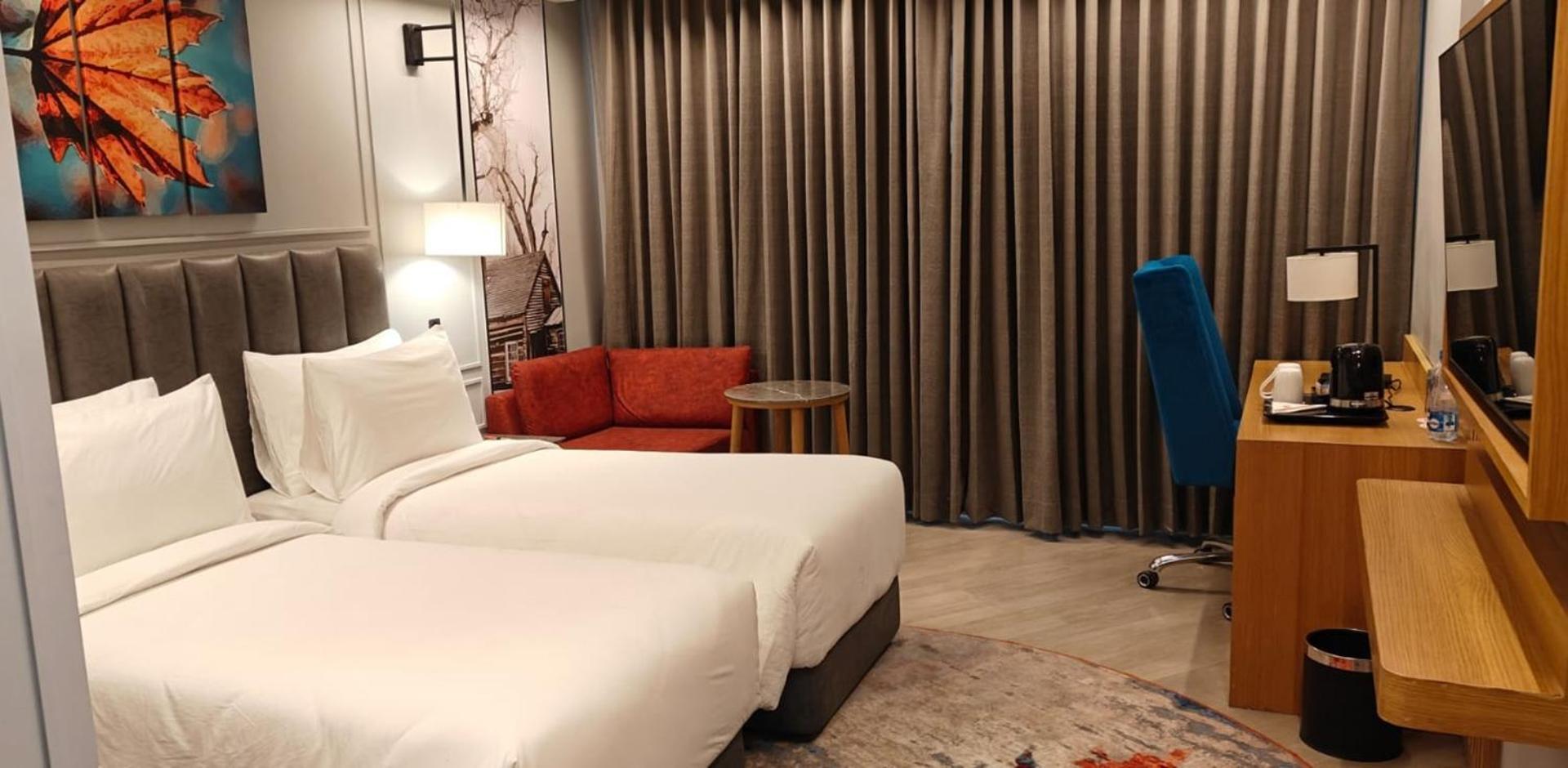 Ramada Encore By Wyndham Rajbagh Hotel