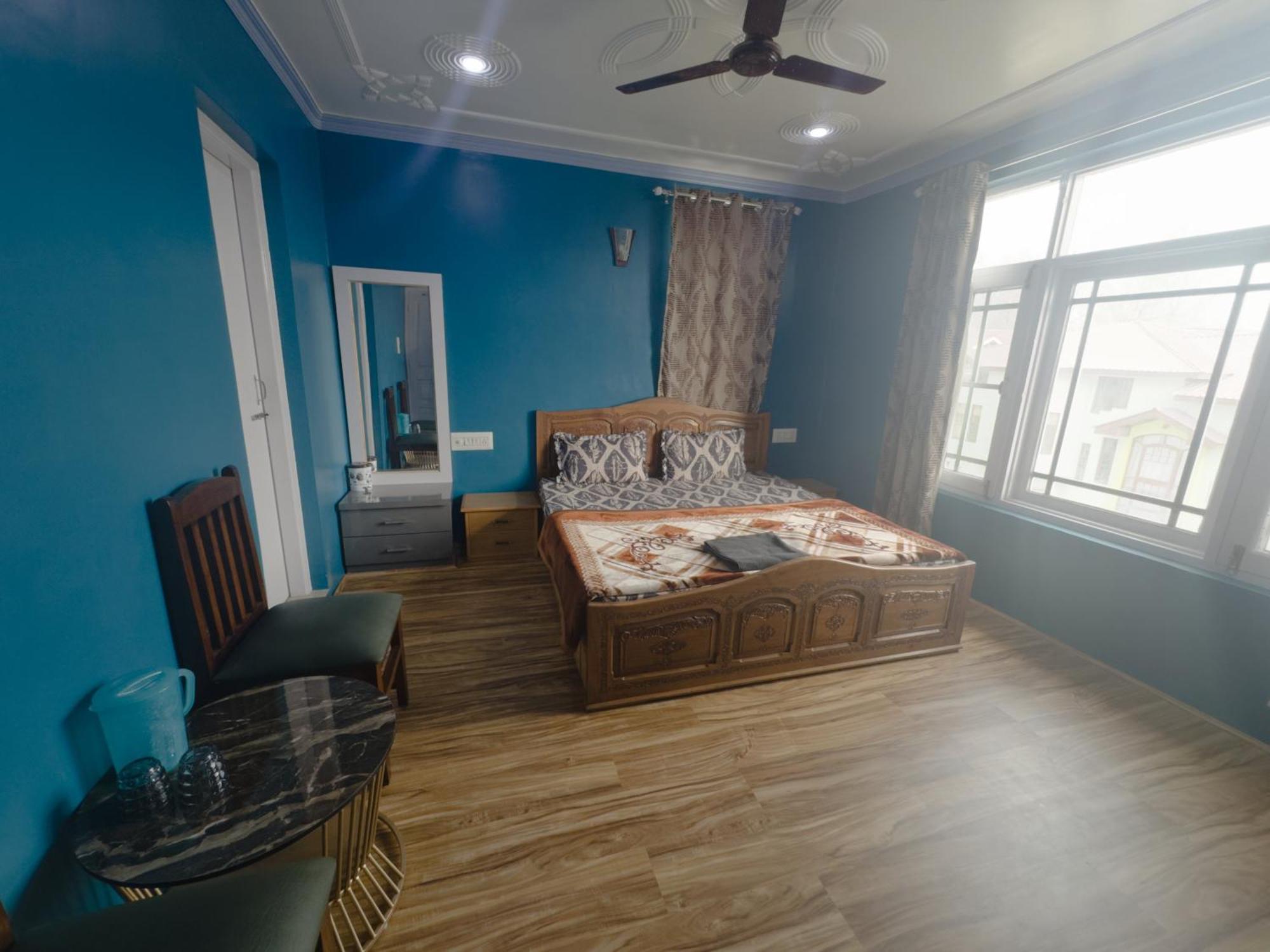Guest house The Penthouse *