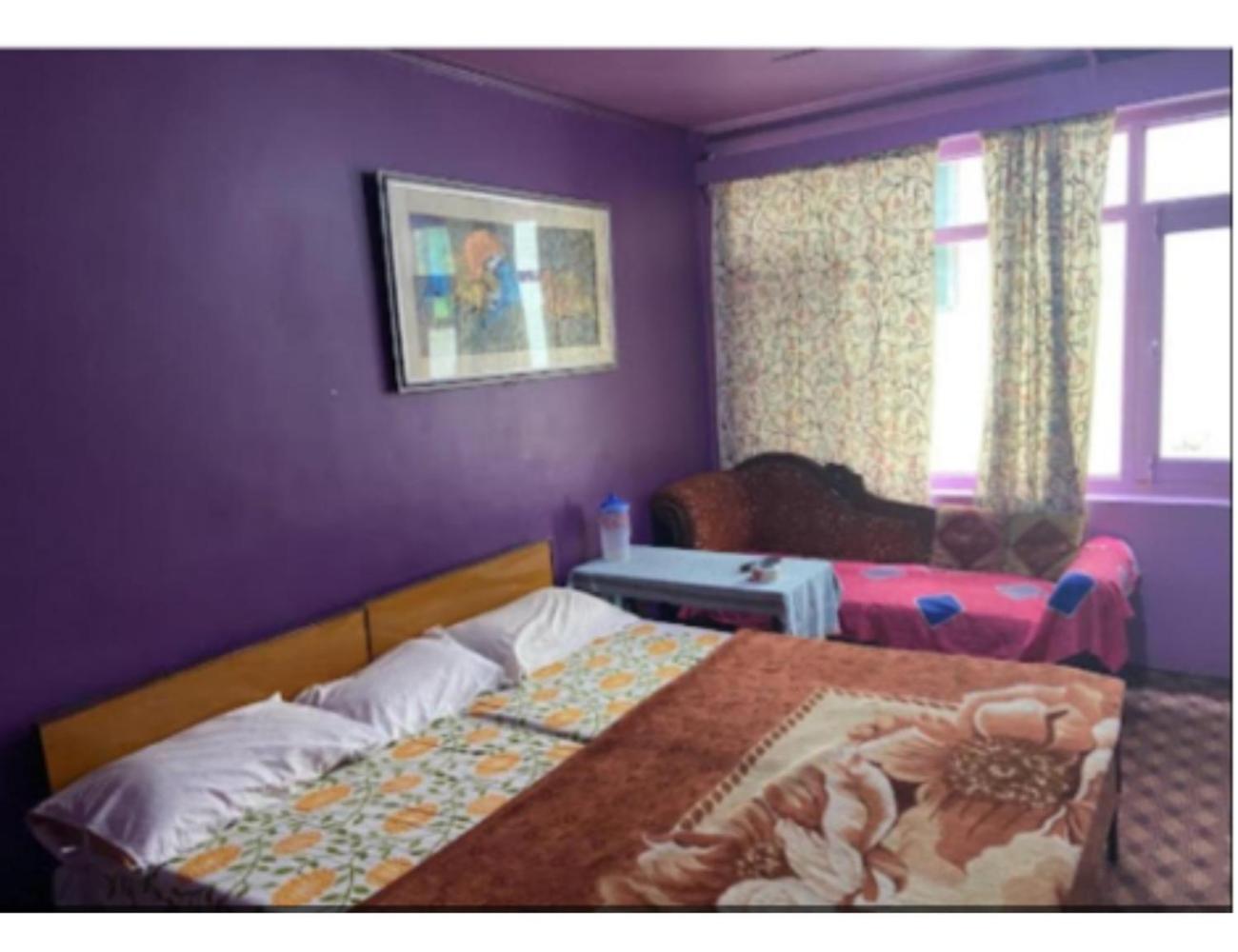 Hill Nearby Dal Hotel Srinagar (Jammu and Kashmir)