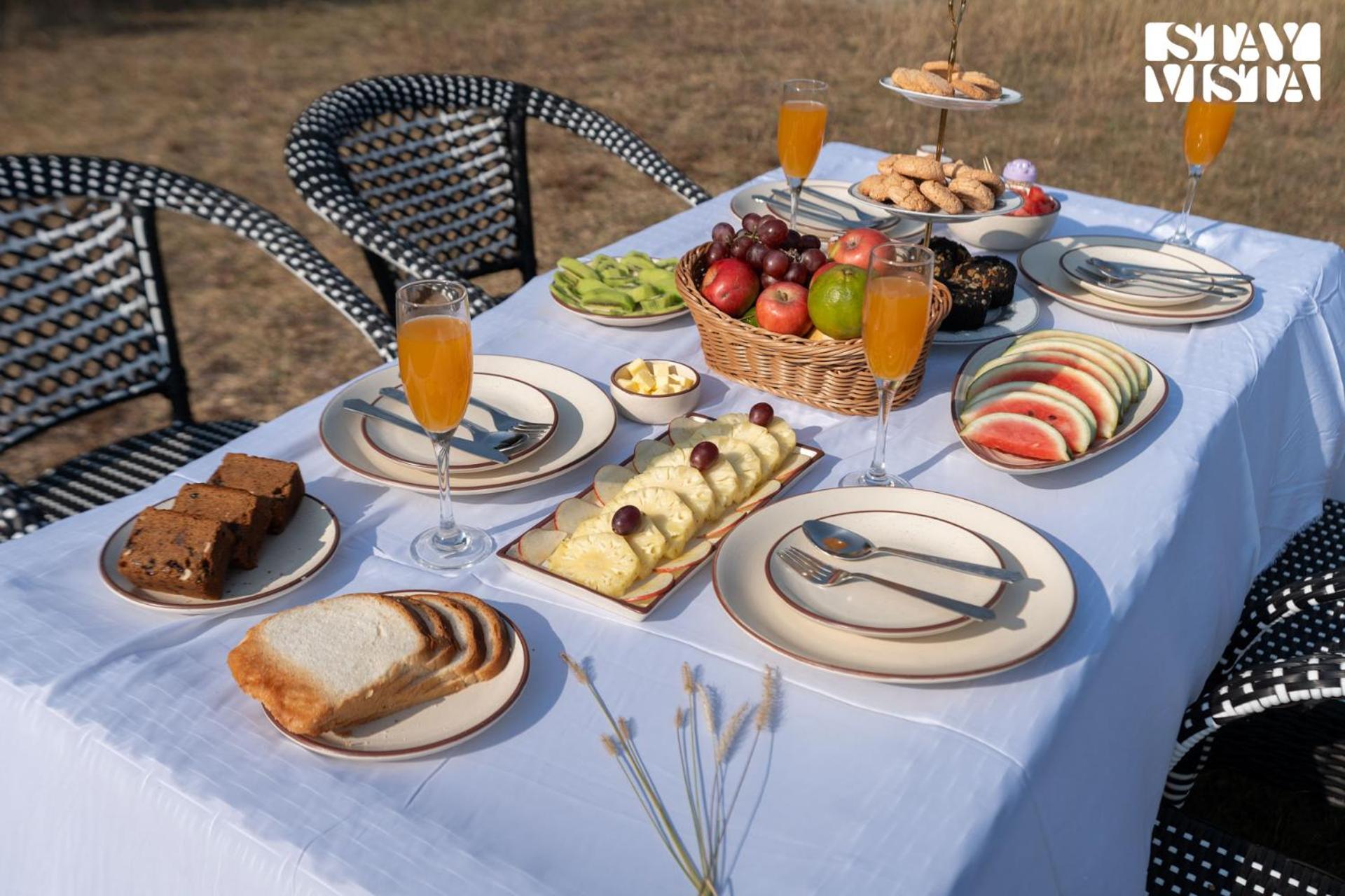 Stayvista At Khwab With Lawn, Bbq Villa Srinagar (Jammu and Kashmir)